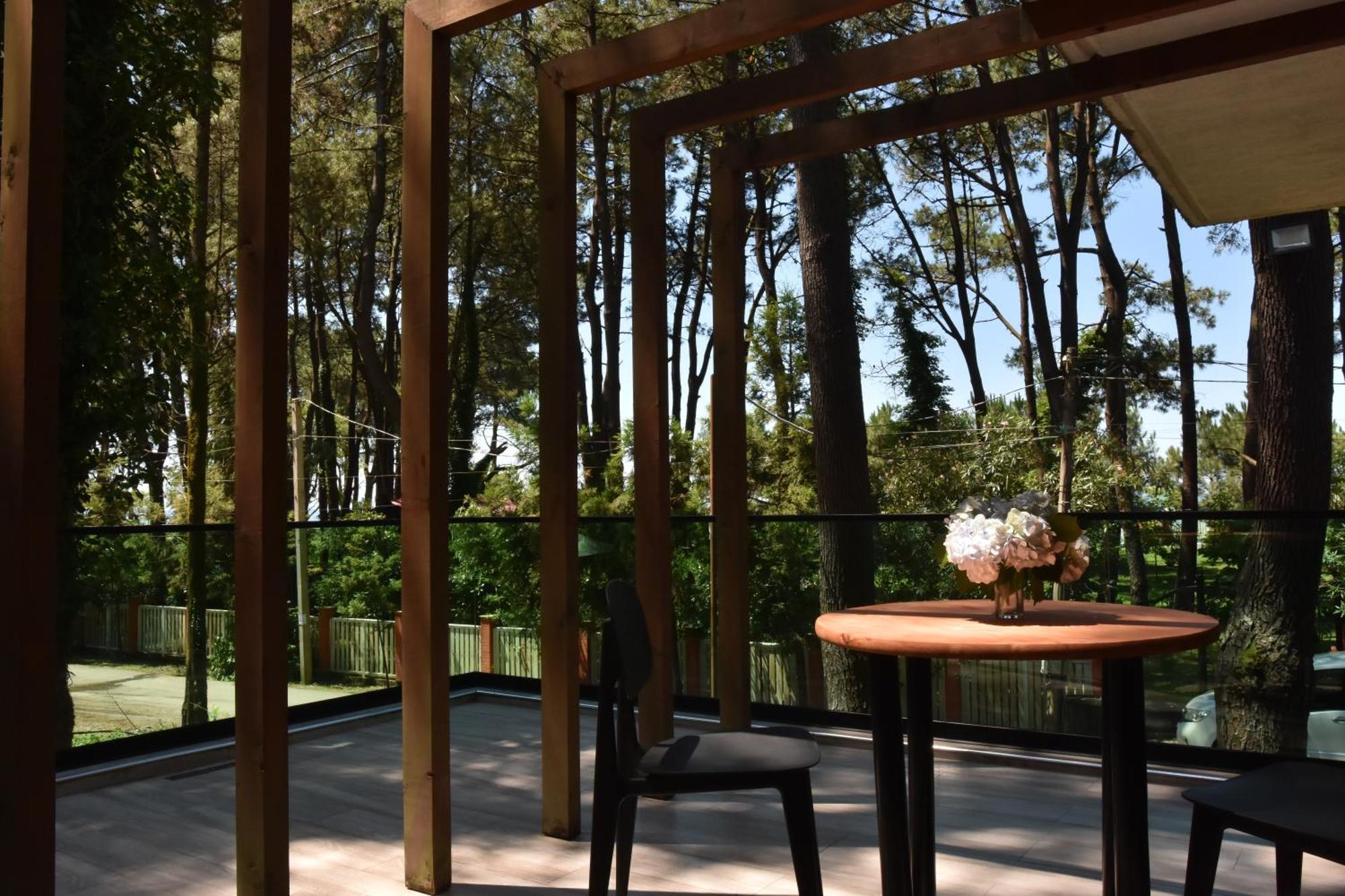 Pine Aparthotel Šekvetili Exteriér fotografie