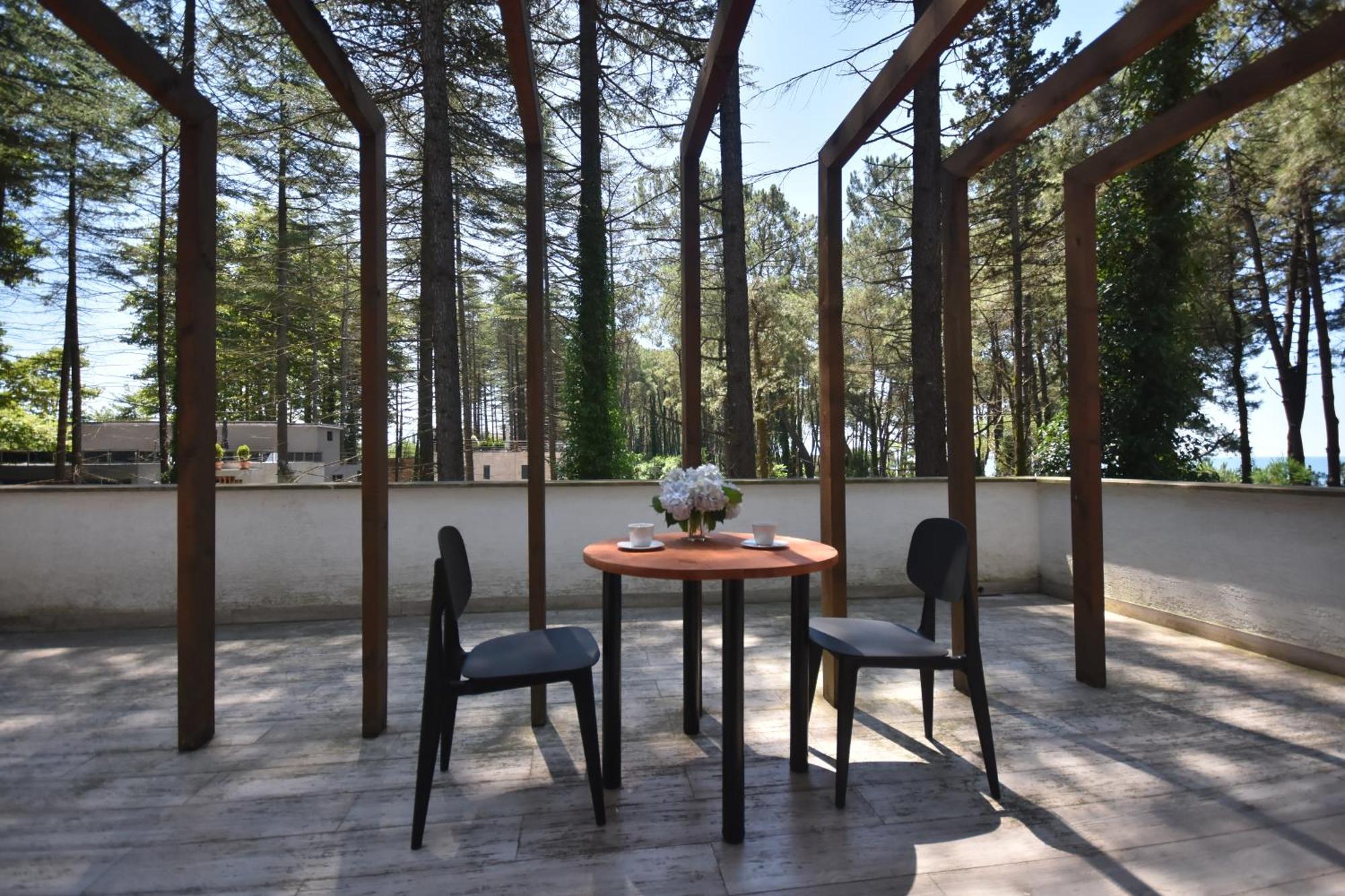 Pine Aparthotel Šekvetili Exteriér fotografie