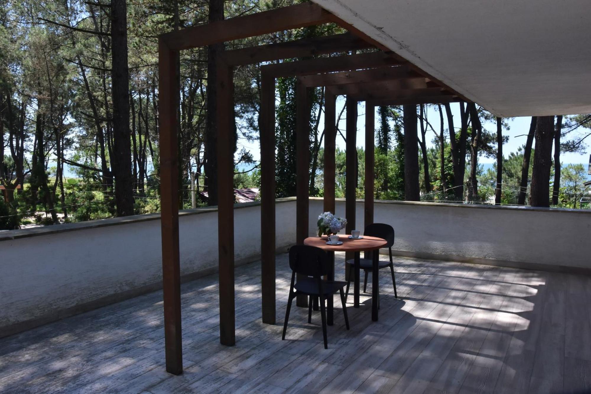 Pine Aparthotel Šekvetili Exteriér fotografie
